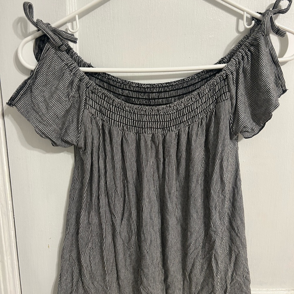 American Eagle Outfitters off the shoulder tie top